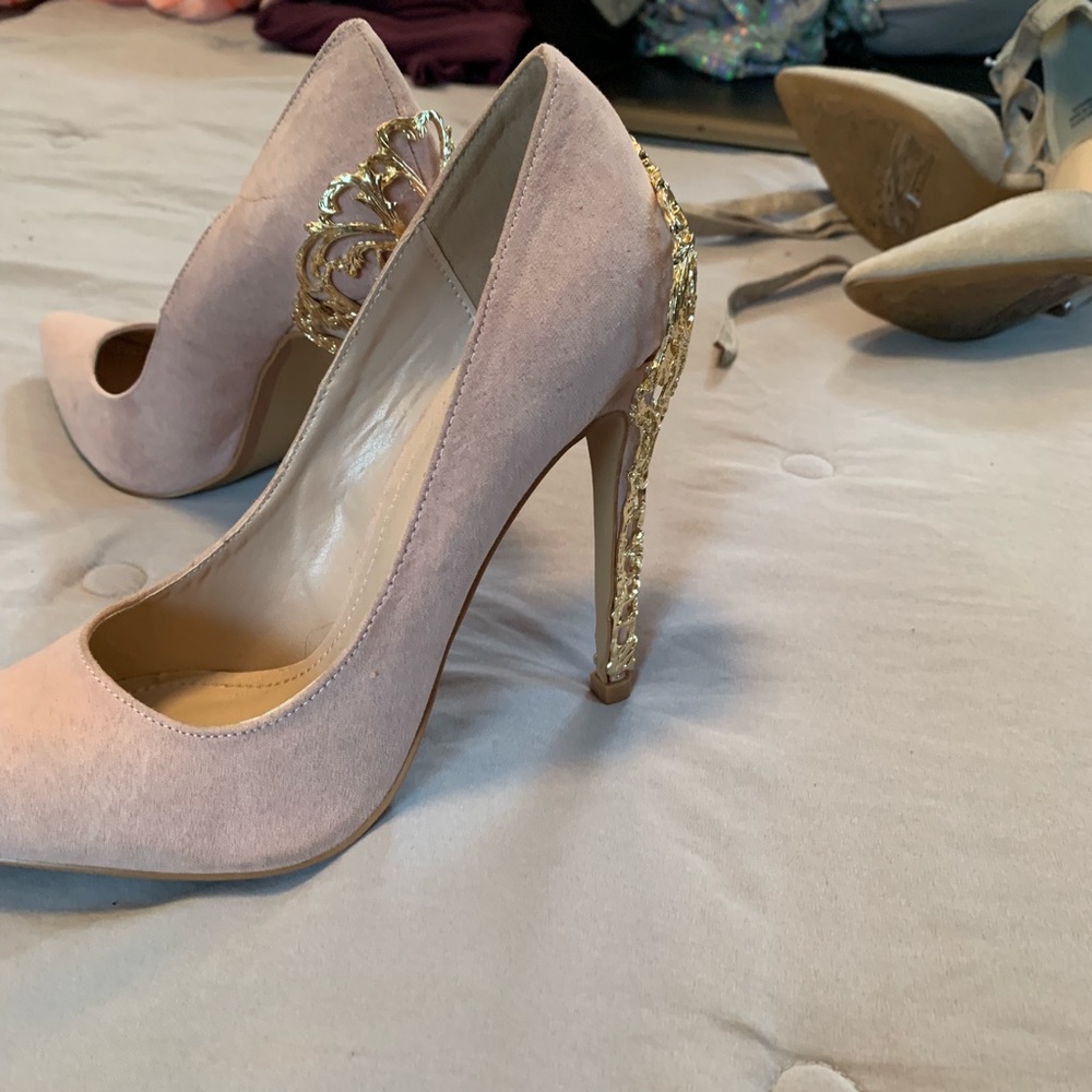 Suede Pointed heels